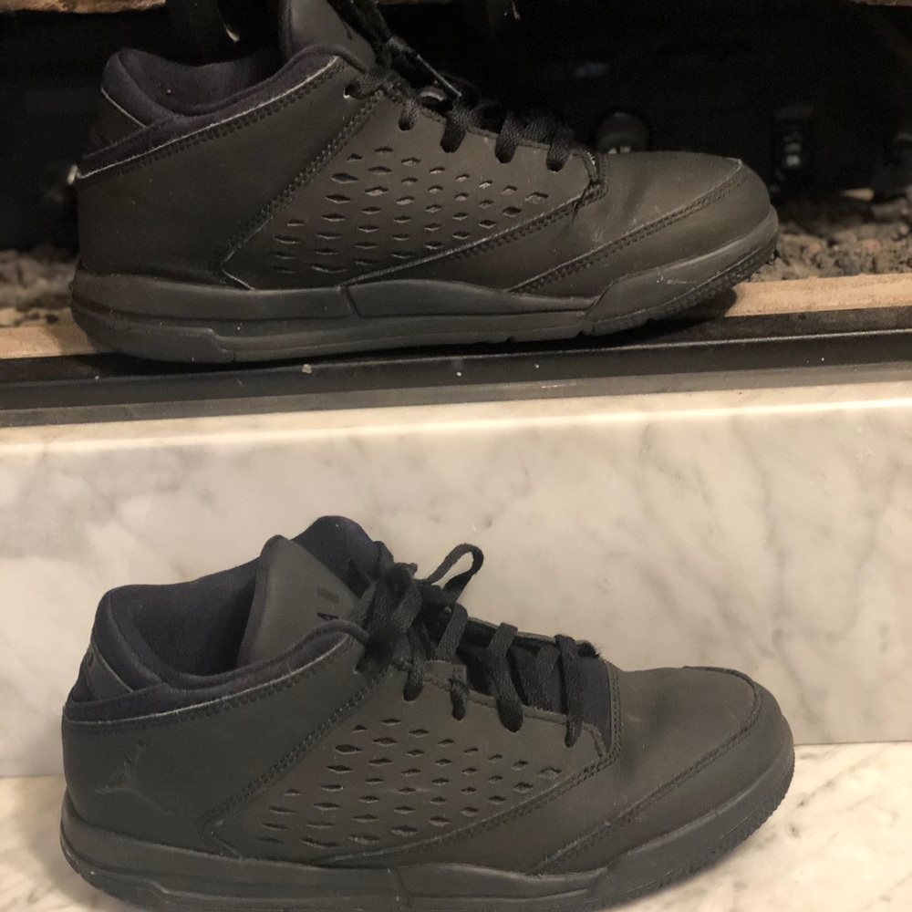Jordan 1 mid